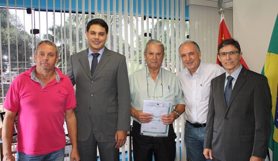 Prefeitura realiza doação de terreno à OAB de Monte Alto