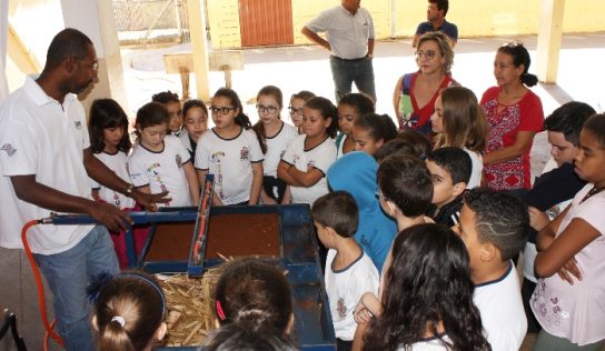 Crianças da EMEB “Lourdes Siqueira” recebem palestra sobre erosão