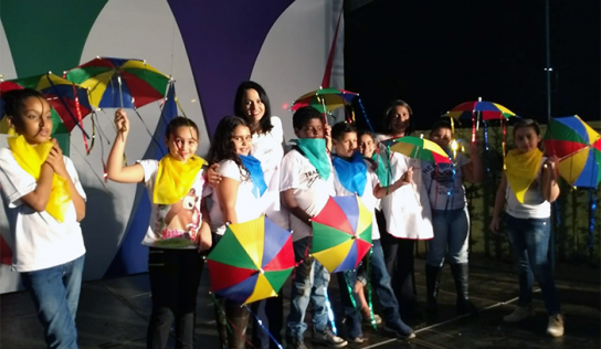 EMEB Tiezerini realiza Festa da Alegria com alunos e familiares