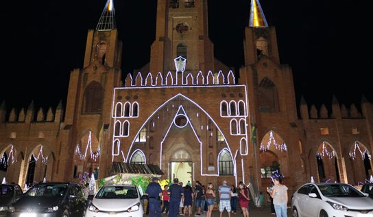 Santuário da Virgem Montesina e Prefeitura inauguram decoração natalina