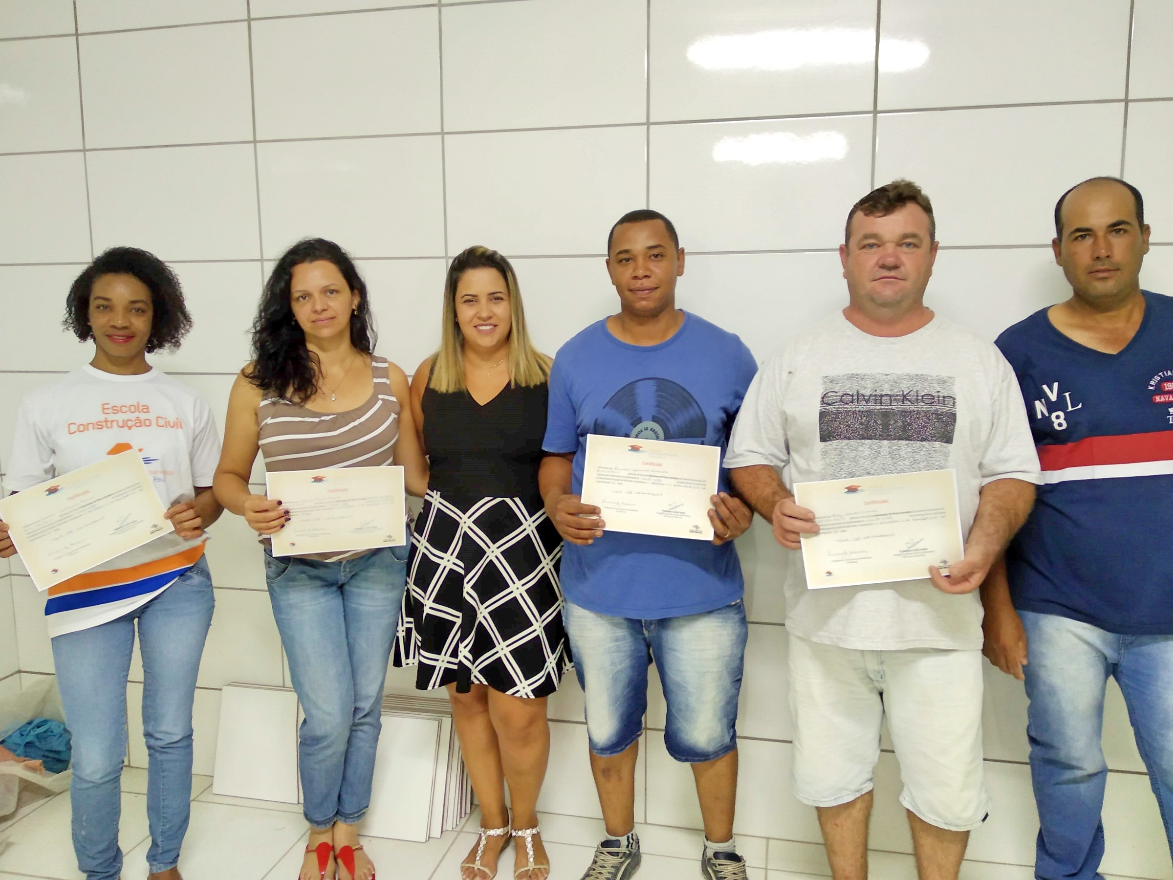 Lu Alexandre, Valdir e alunos do curso certificados