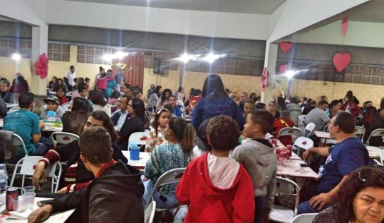 Festa da Família é sucesso na escola Lourdes Siqueira