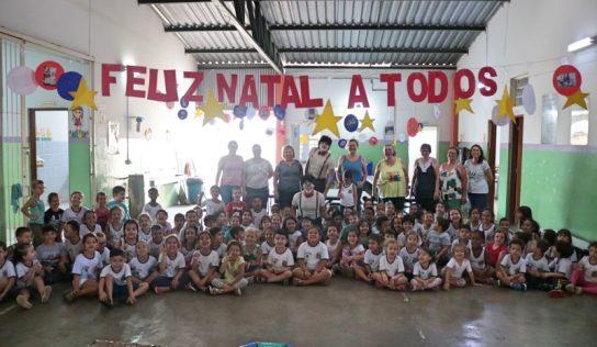 Educação Infantil recebe espetáculo em comemoração ao Dia das Crianças