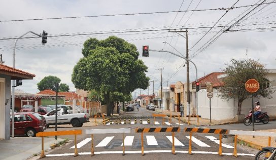Monte Alto inicia instalação de novos semáforos em quatro pontos críticos