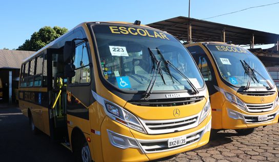 Monte Alto recebe dois novos micro-ônibus no ‘Caminho da Escola’