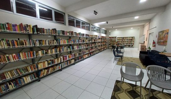 Revitalizada, Biblioteca Municipal é reinaugurada