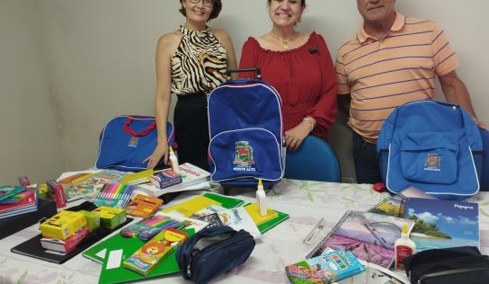 Educação anuncia entrega de kits escolares para alunos e professores