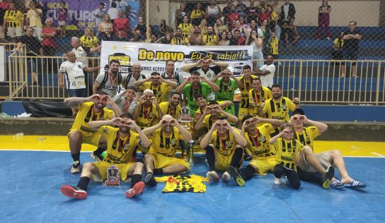 Dokmos conquista o tricampeonato do Municipal de Futsal