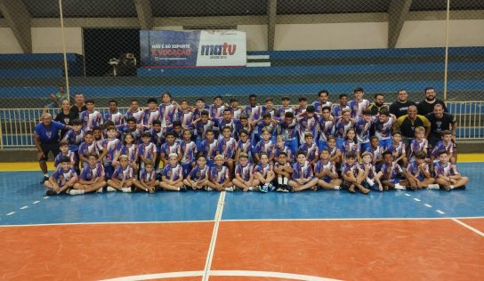 MAC Futsal: atletas da base recebem seus uniformes